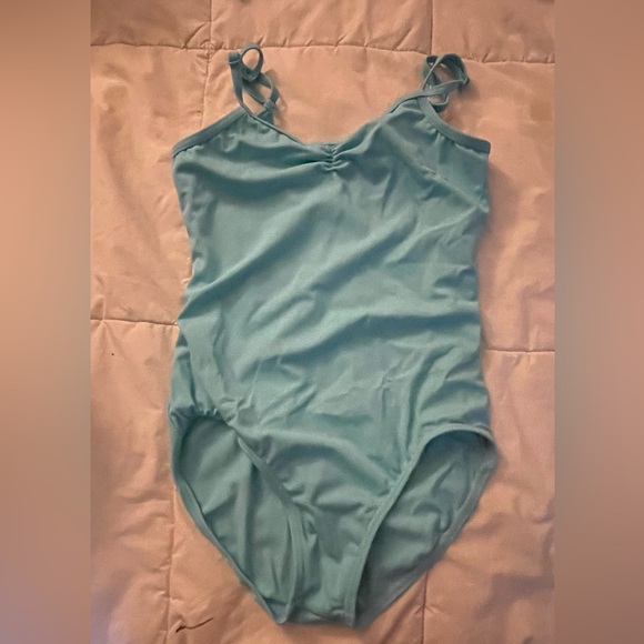 Weissman dance leotards, size 10-12. Great condition - Picture 2 of 4